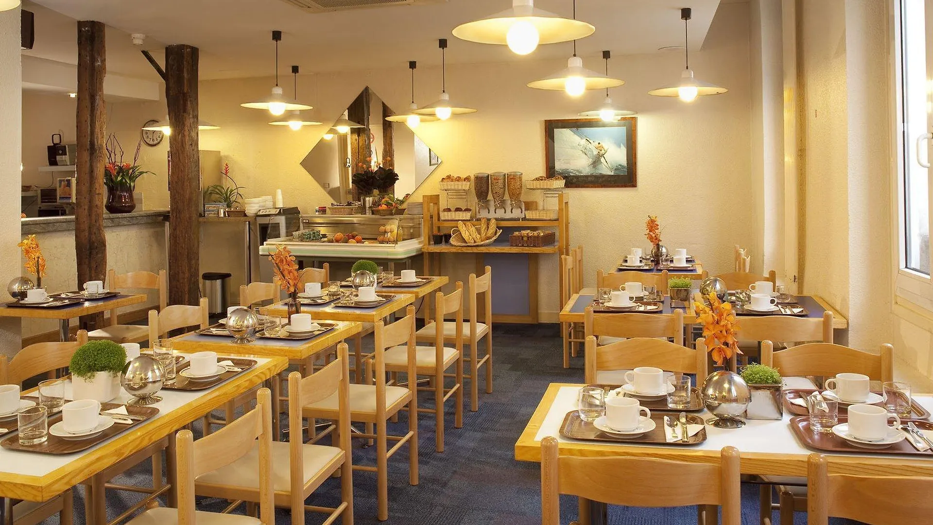 Hotel Du Plat D'etain 3*